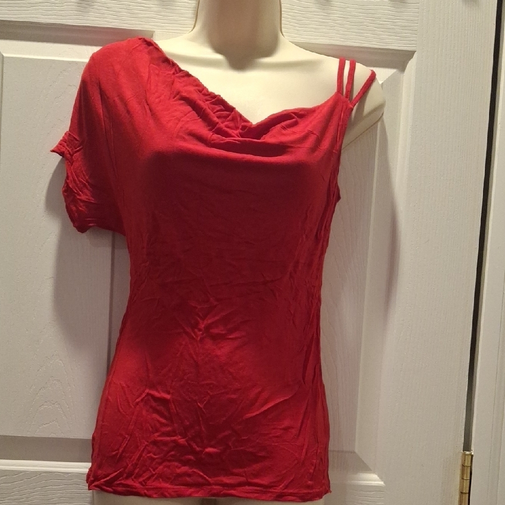 BEBE red Top